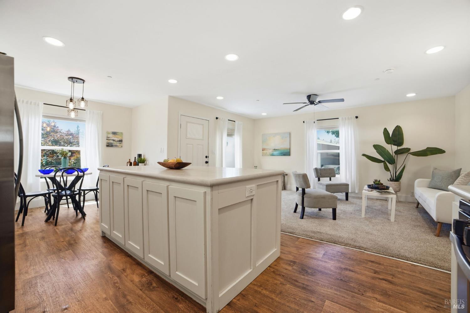 97 Kennedy Lane Healdsburg CA 95448