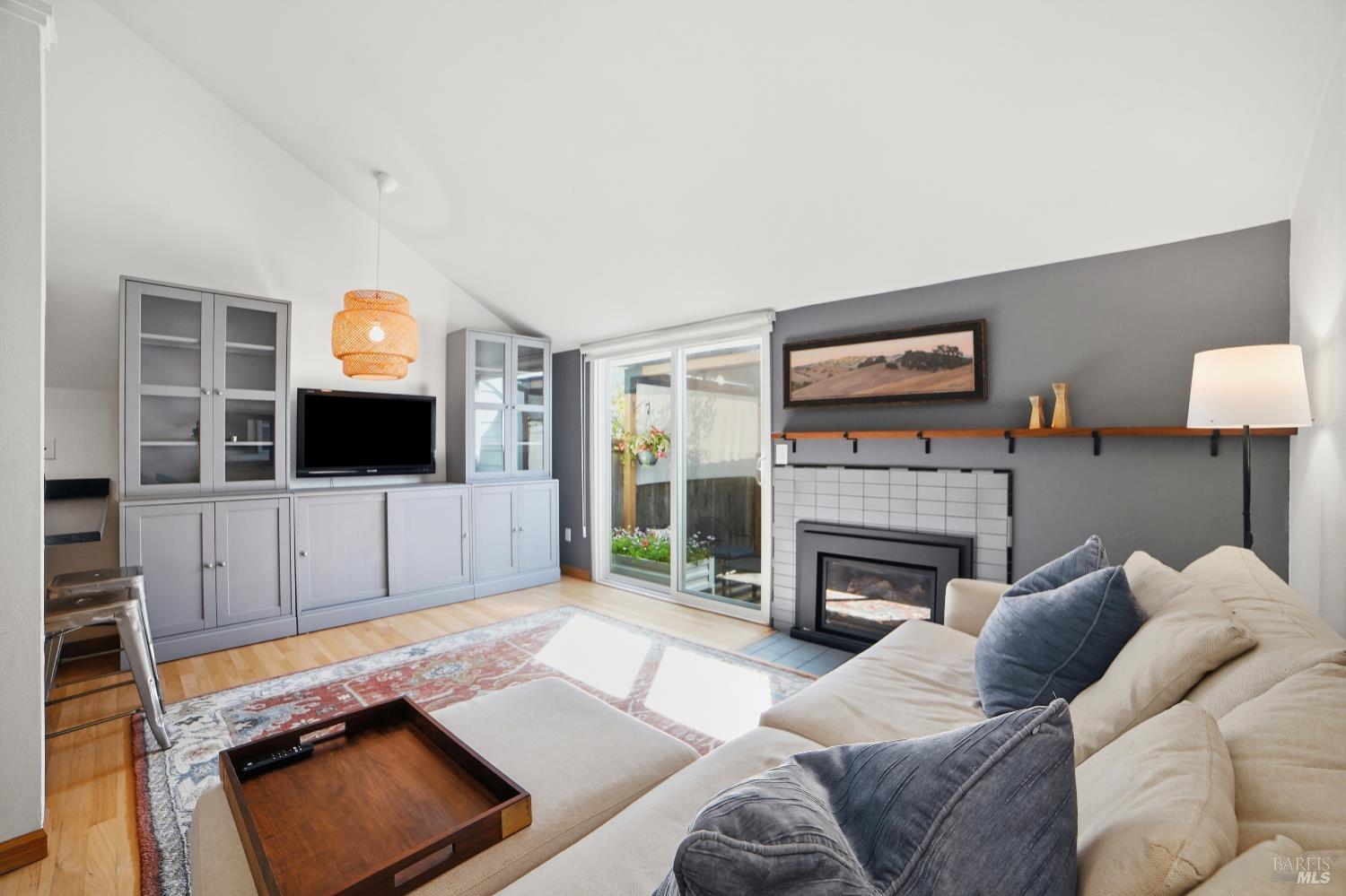 178 Courtyards E Windsor CA 95492