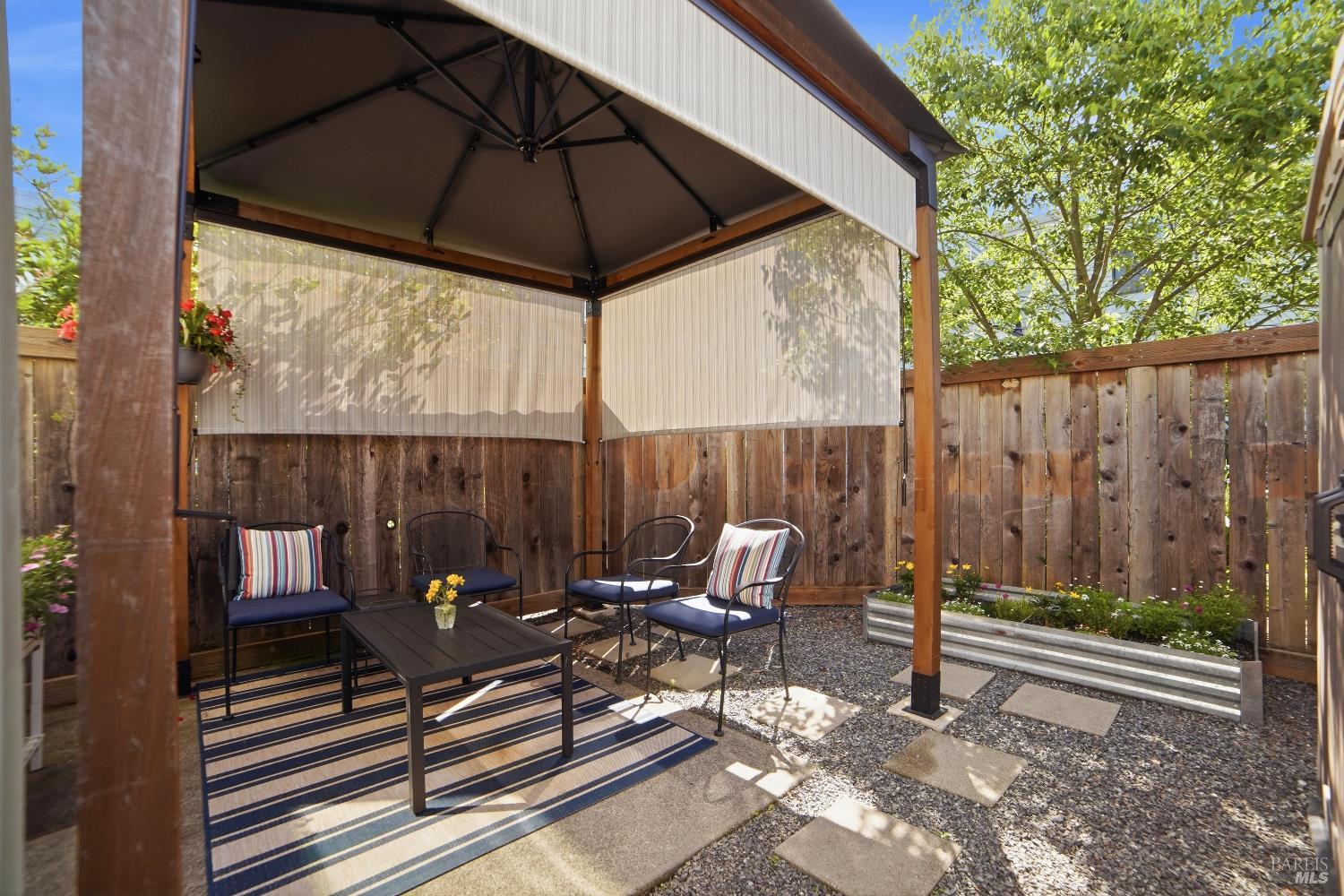 178 Courtyards E Windsor CA 95492