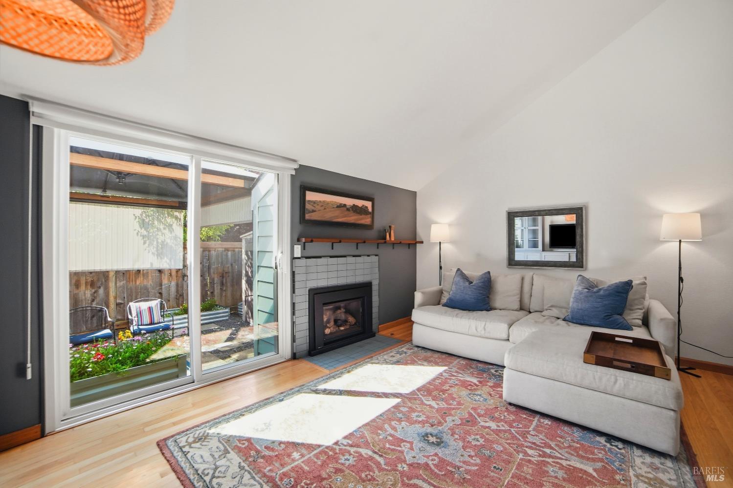 178 Courtyards E Windsor CA 95492