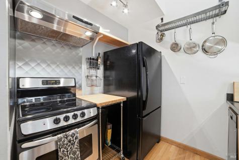 178 Courtyards E Windsor CA 95492