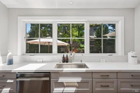 22 Hyannis Cove San Rafael CA 94901