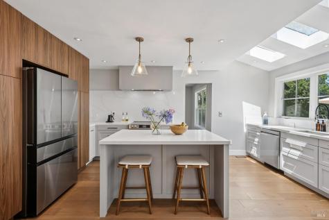 22 Hyannis Cove San Rafael CA 94901