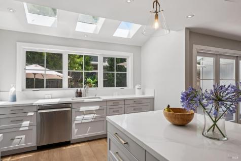 22 Hyannis Cove San Rafael CA 94901