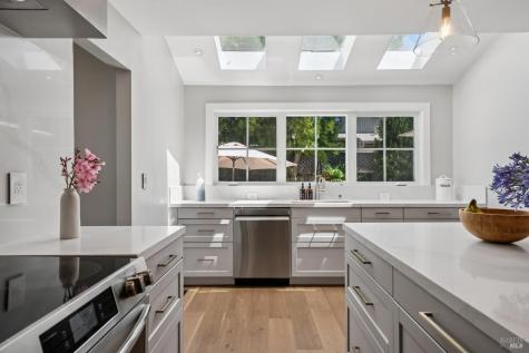 22 Hyannis Cove San Rafael CA 94901