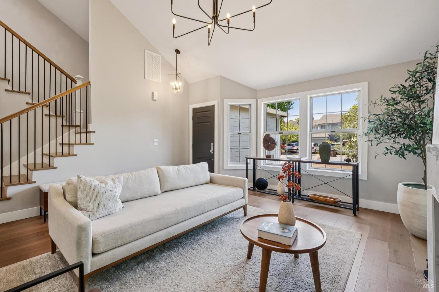 22 Hyannis Cove San Rafael CA 94901