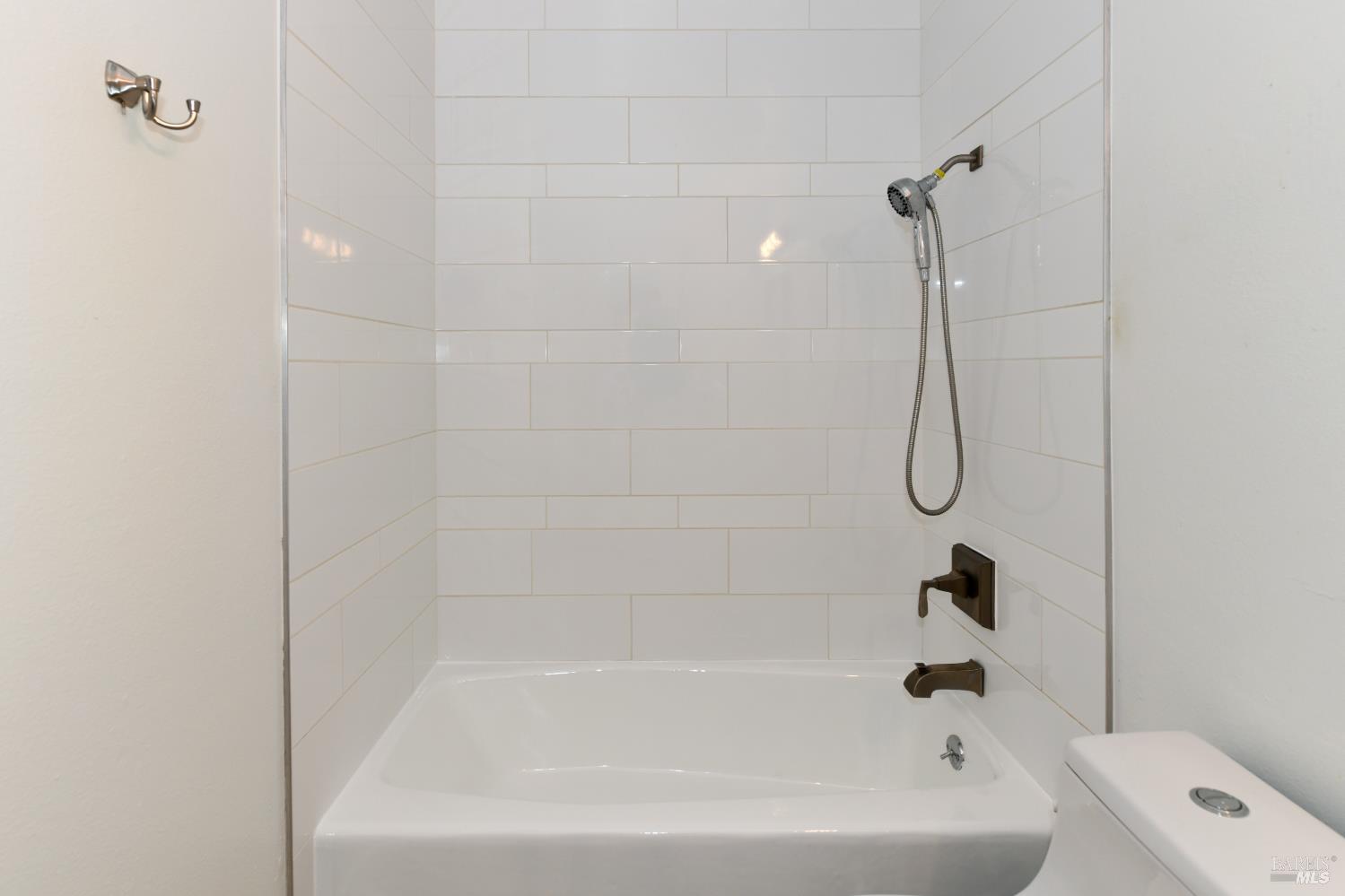 354 Los Alamos Road Santa Rosa CA 95409
