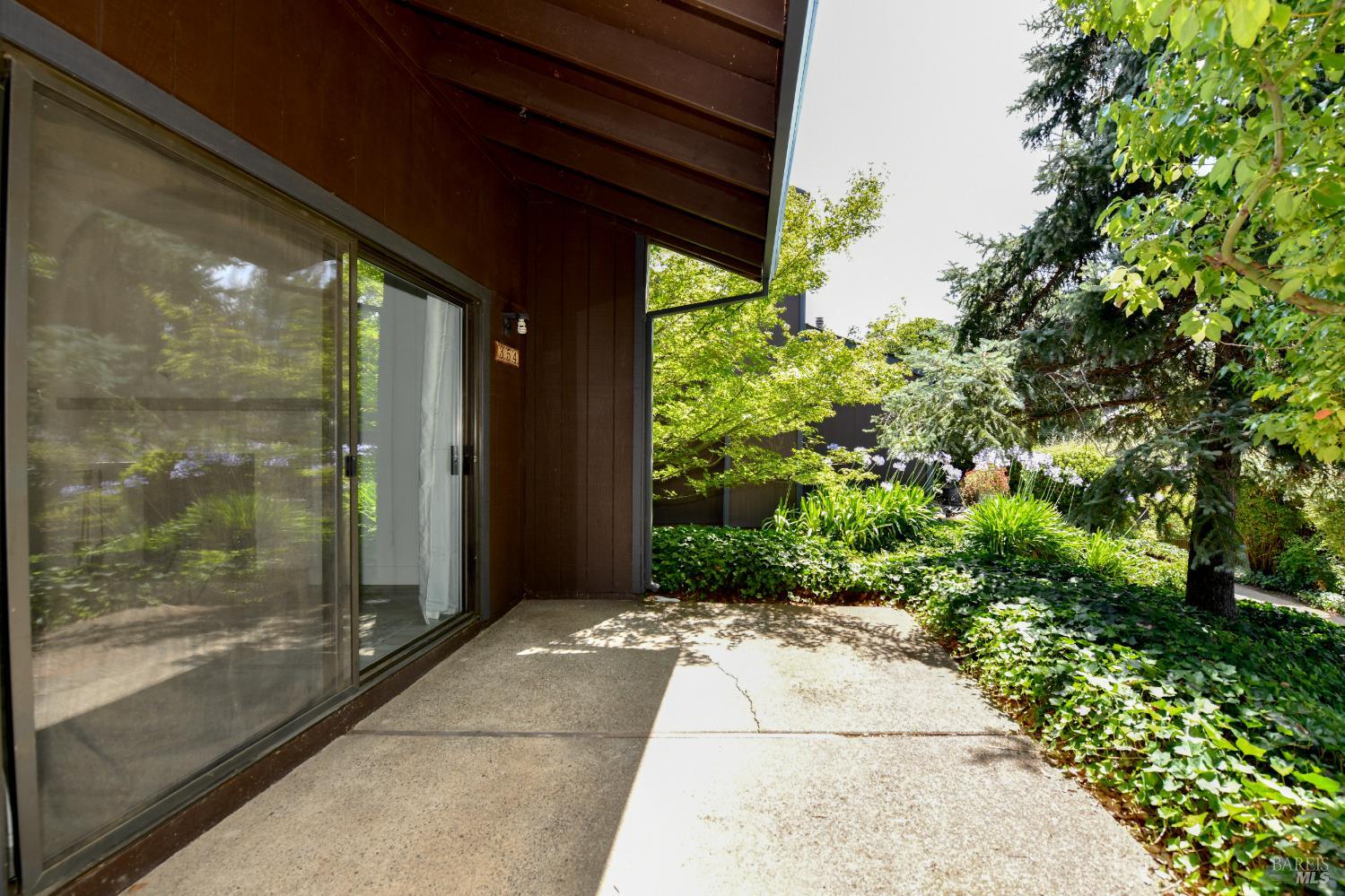 354 Los Alamos Road Santa Rosa CA 95409