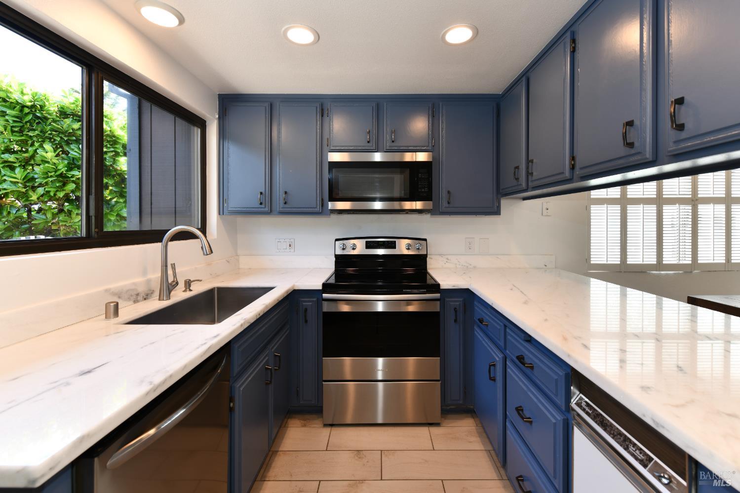 354 Los Alamos Road Santa Rosa CA 95409