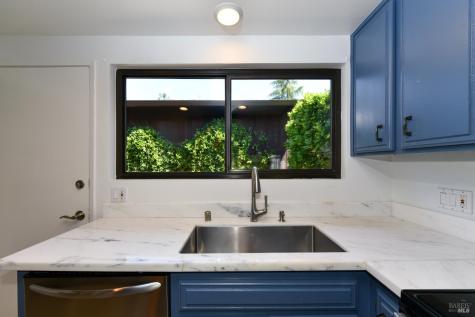 354 Los Alamos Road Santa Rosa CA 95409