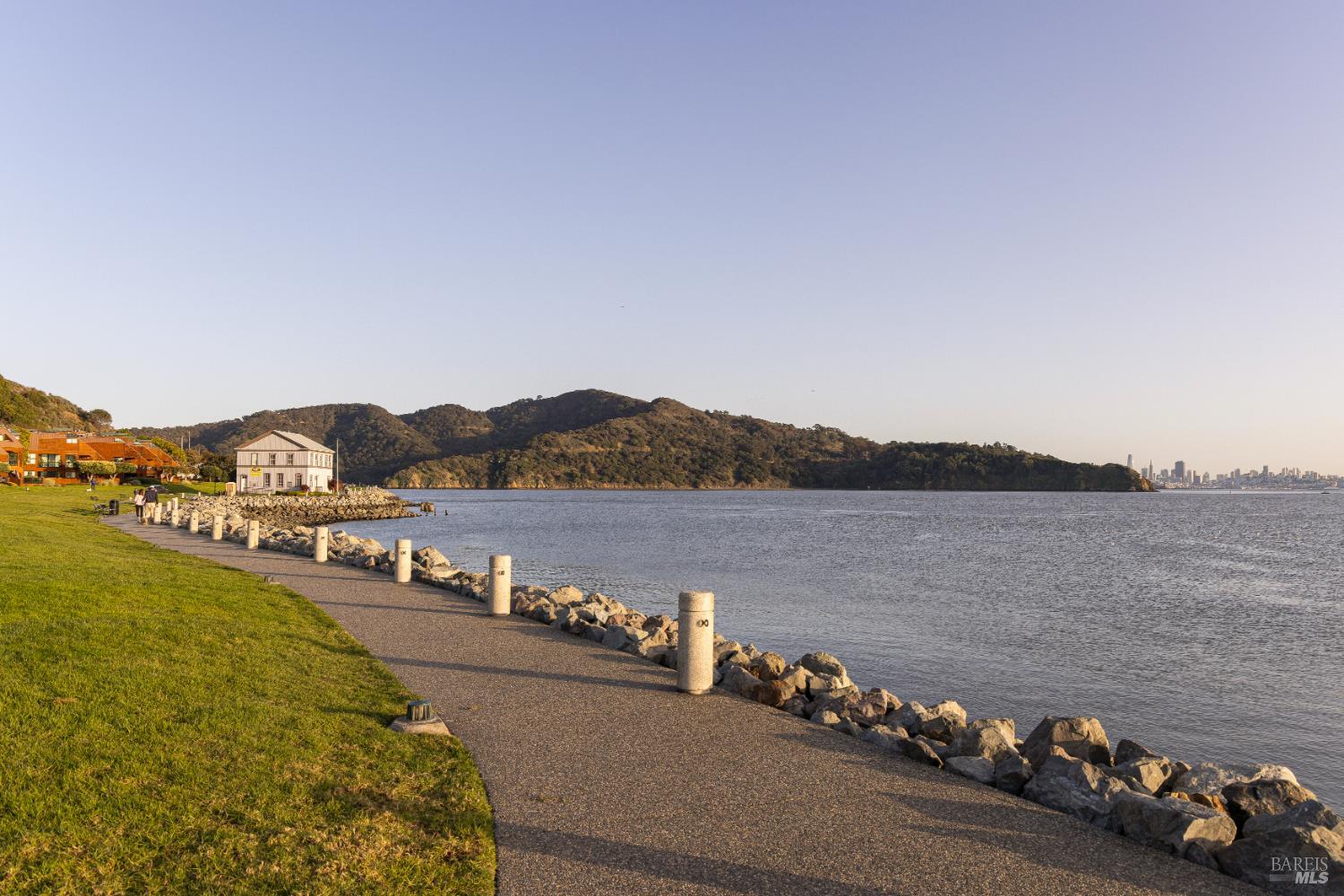 309 Paradise Drive Tiburon CA 94920
