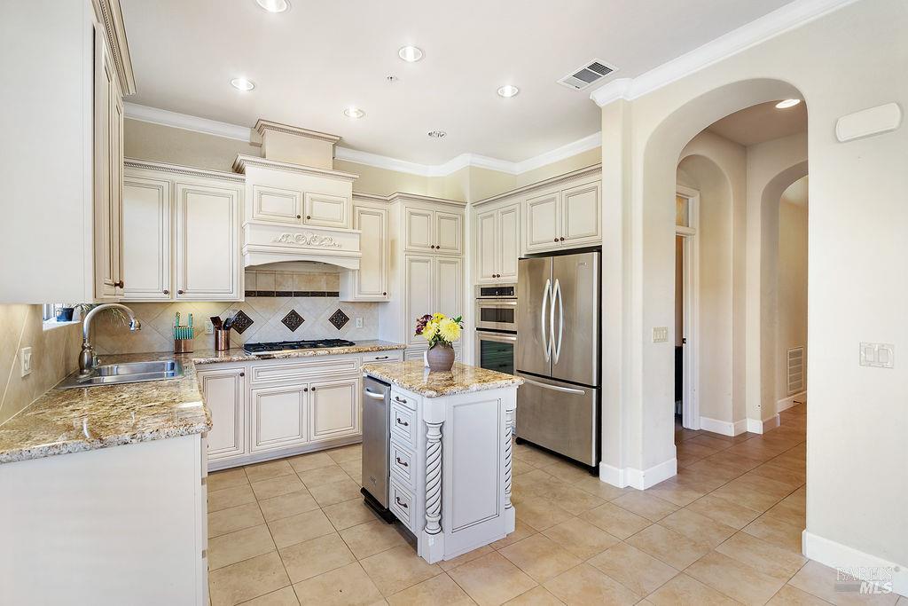 1118 Waltz Court Vallejo CA 94591