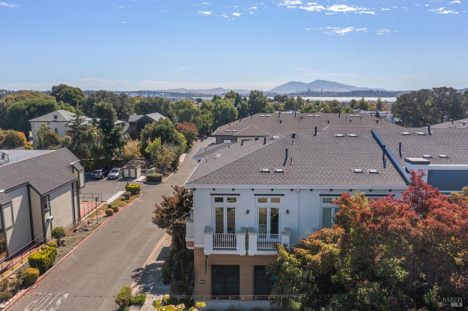334 1st Street Benicia CA 94510