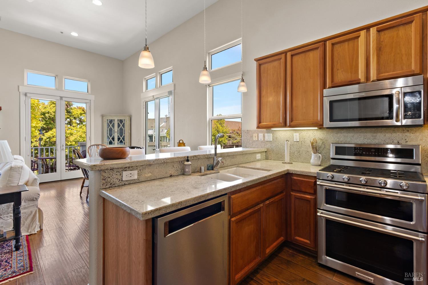 334 1st Street Benicia CA 94510