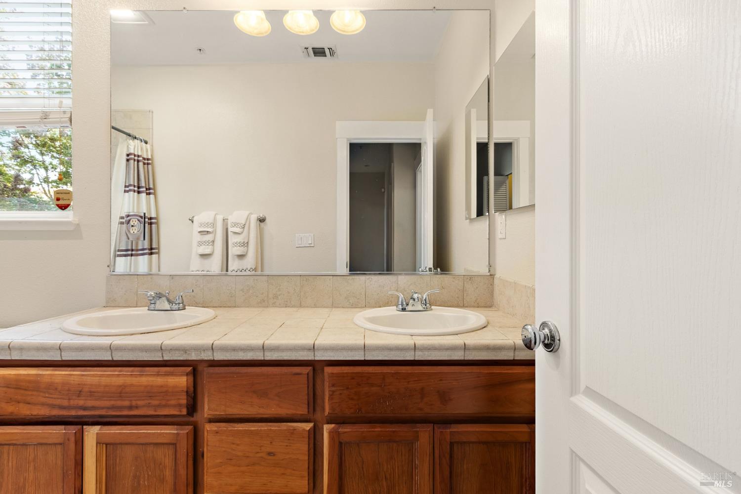 334 1st Street Benicia CA 94510