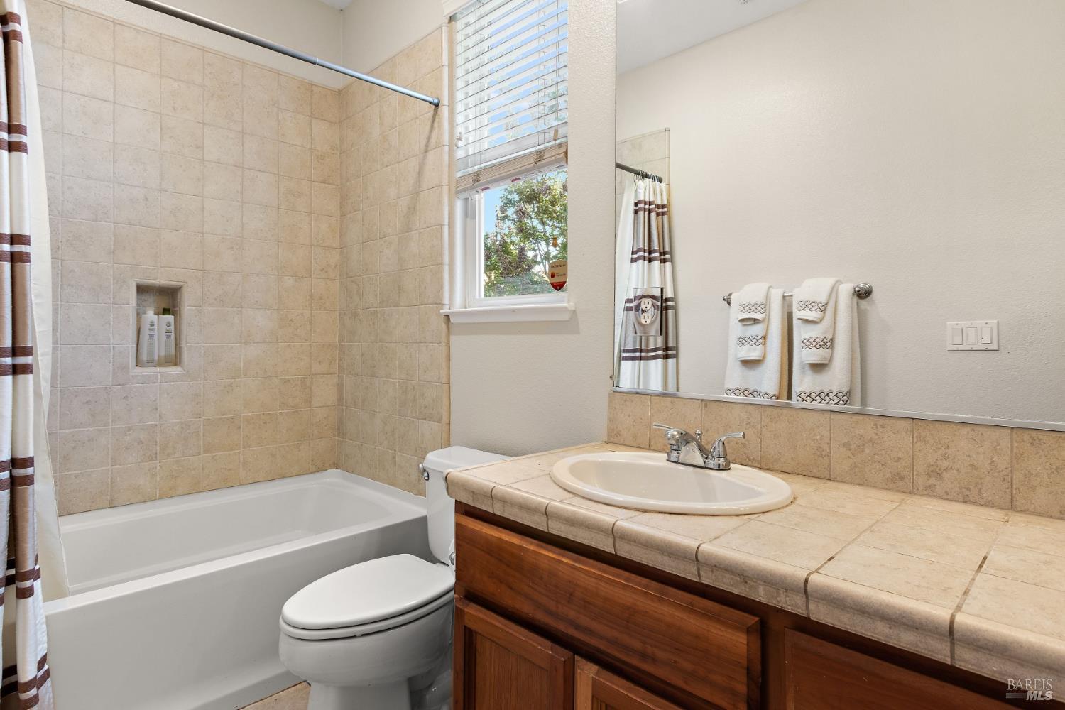 334 1st Street Benicia CA 94510