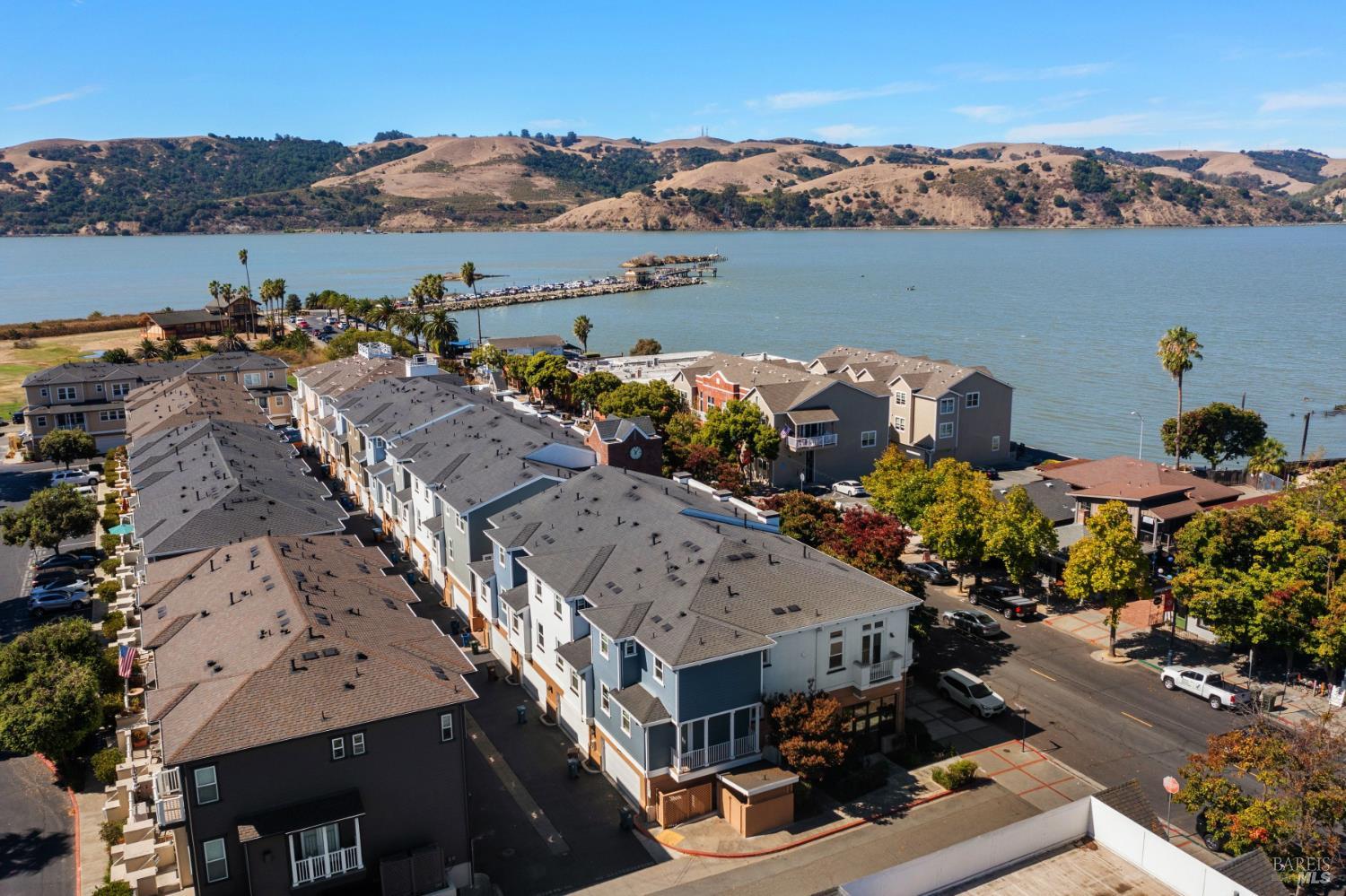 334 1st Street Benicia CA 94510