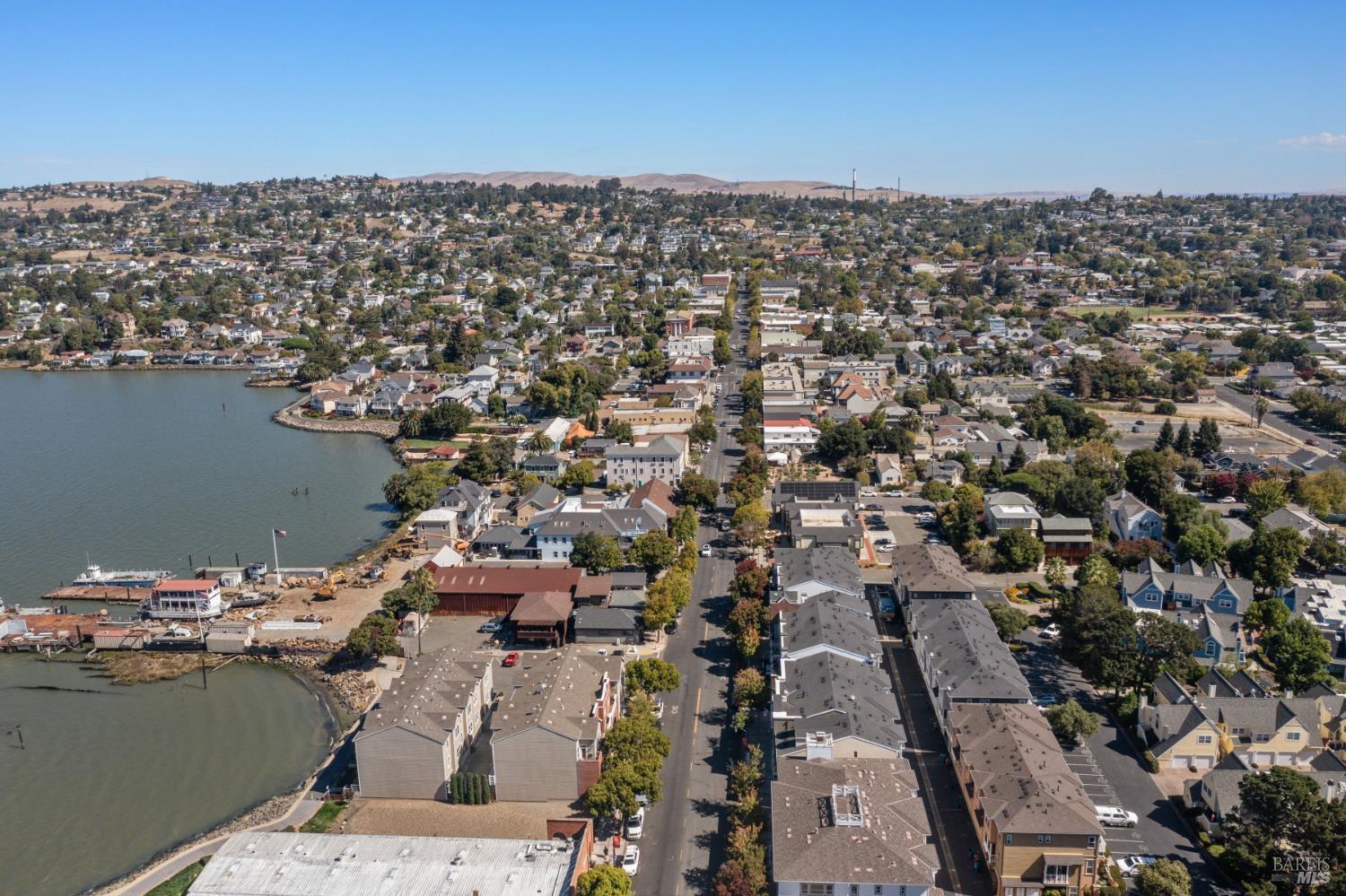 334 1st Street Benicia CA 94510