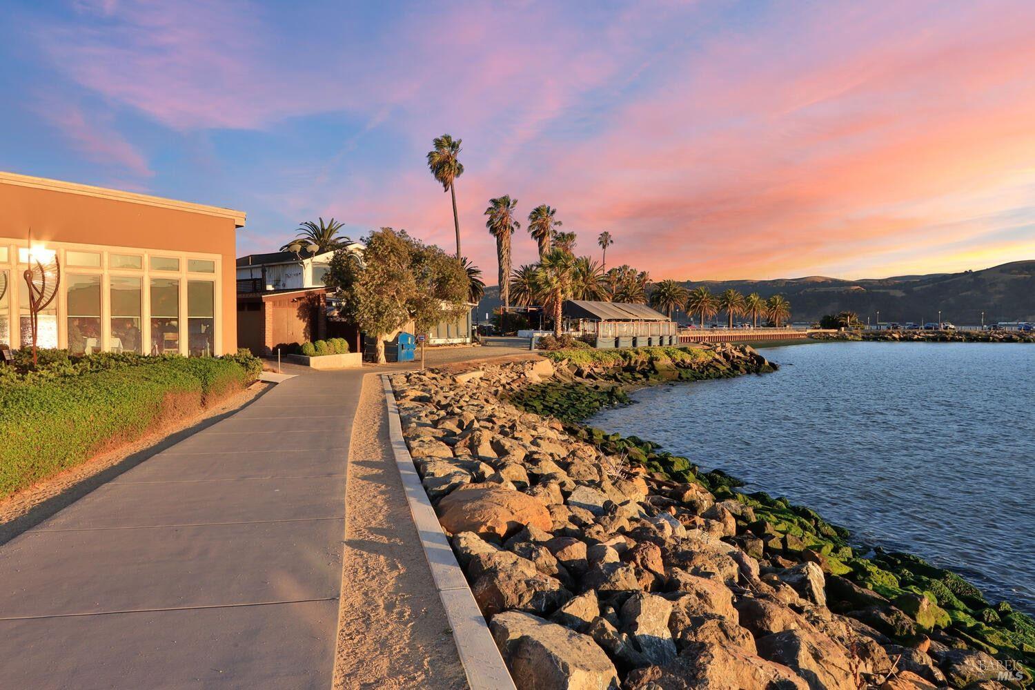 334 1st Street Benicia CA 94510