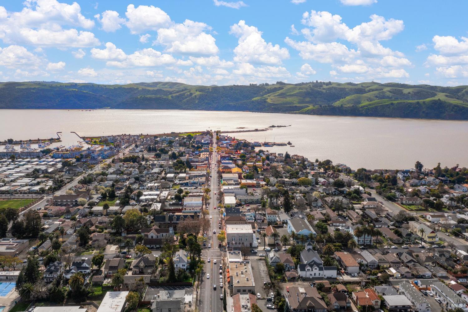334 1st Street Benicia CA 94510