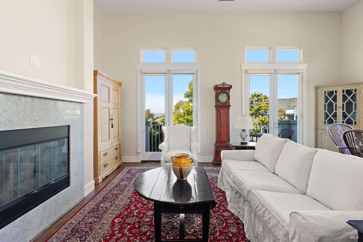 334 1st Street Benicia CA 94510
