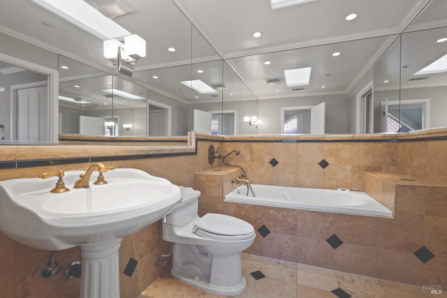 154 W Spain Street Sonoma CA 95476