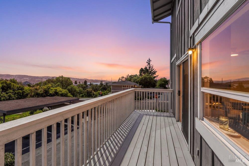 100 Sunset Circle Benicia CA 94510
