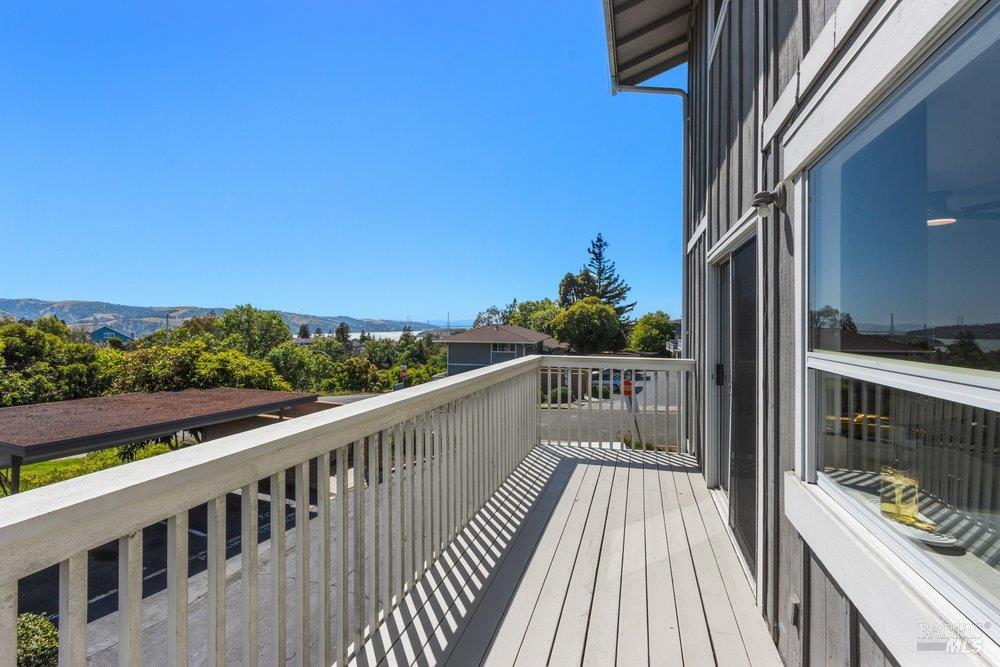 100 Sunset Circle Benicia CA 94510