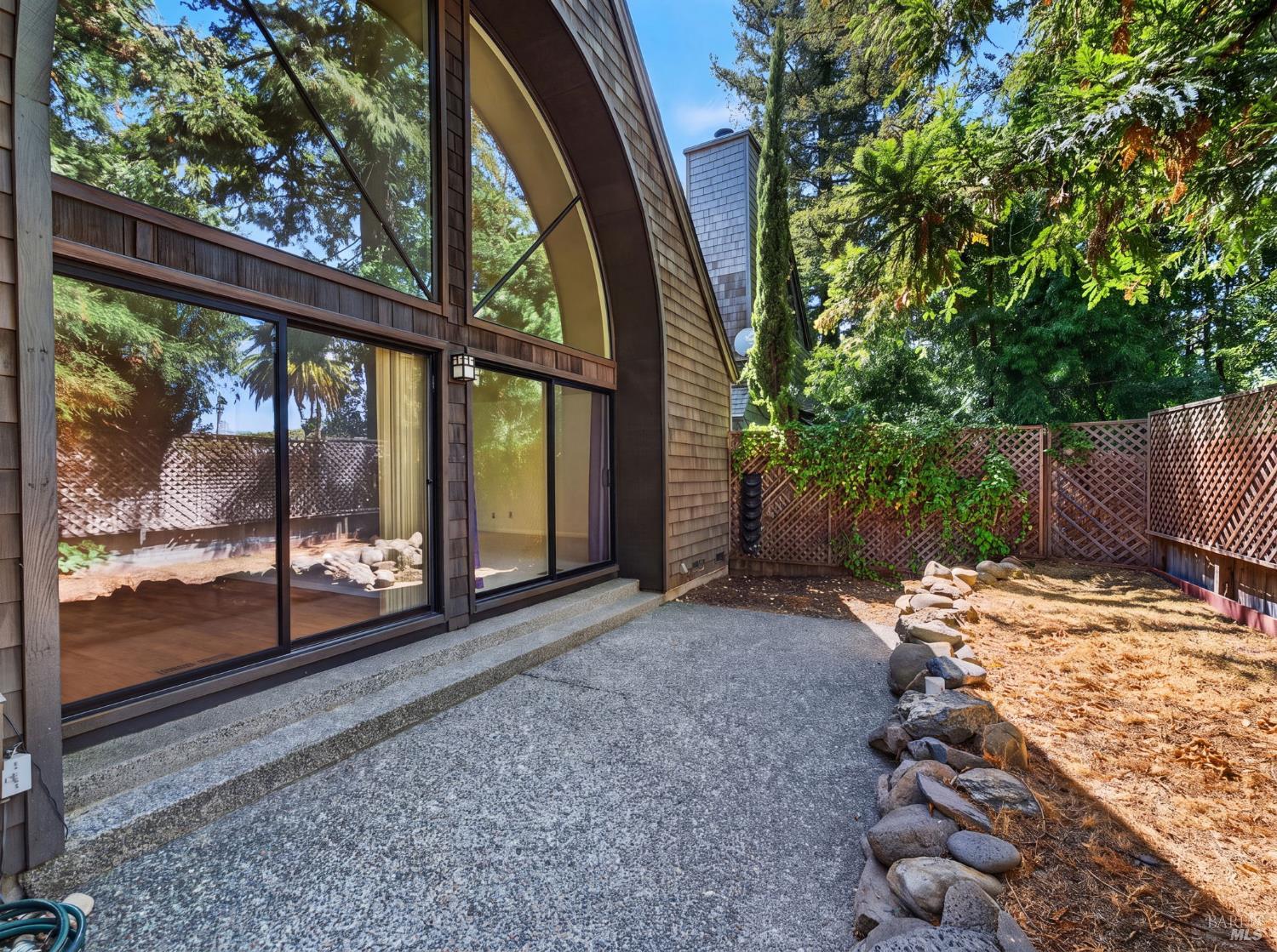 1349 Saint James Drive St. Helena CA 94574