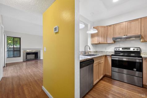 59 Redwood Court Santa Rosa CA 95409
