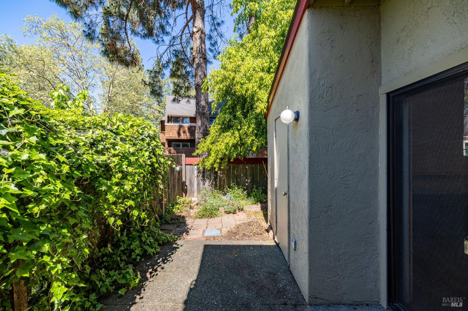 59 Redwood Court Santa Rosa CA 95409