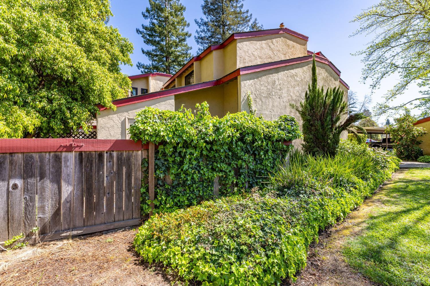 59 Redwood Court Santa Rosa CA 95409