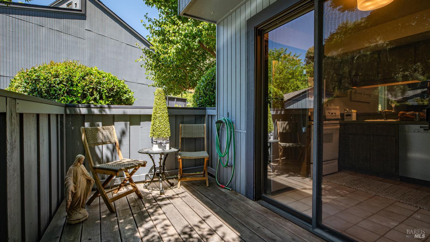 5 Love Court Fairfax CA 94930