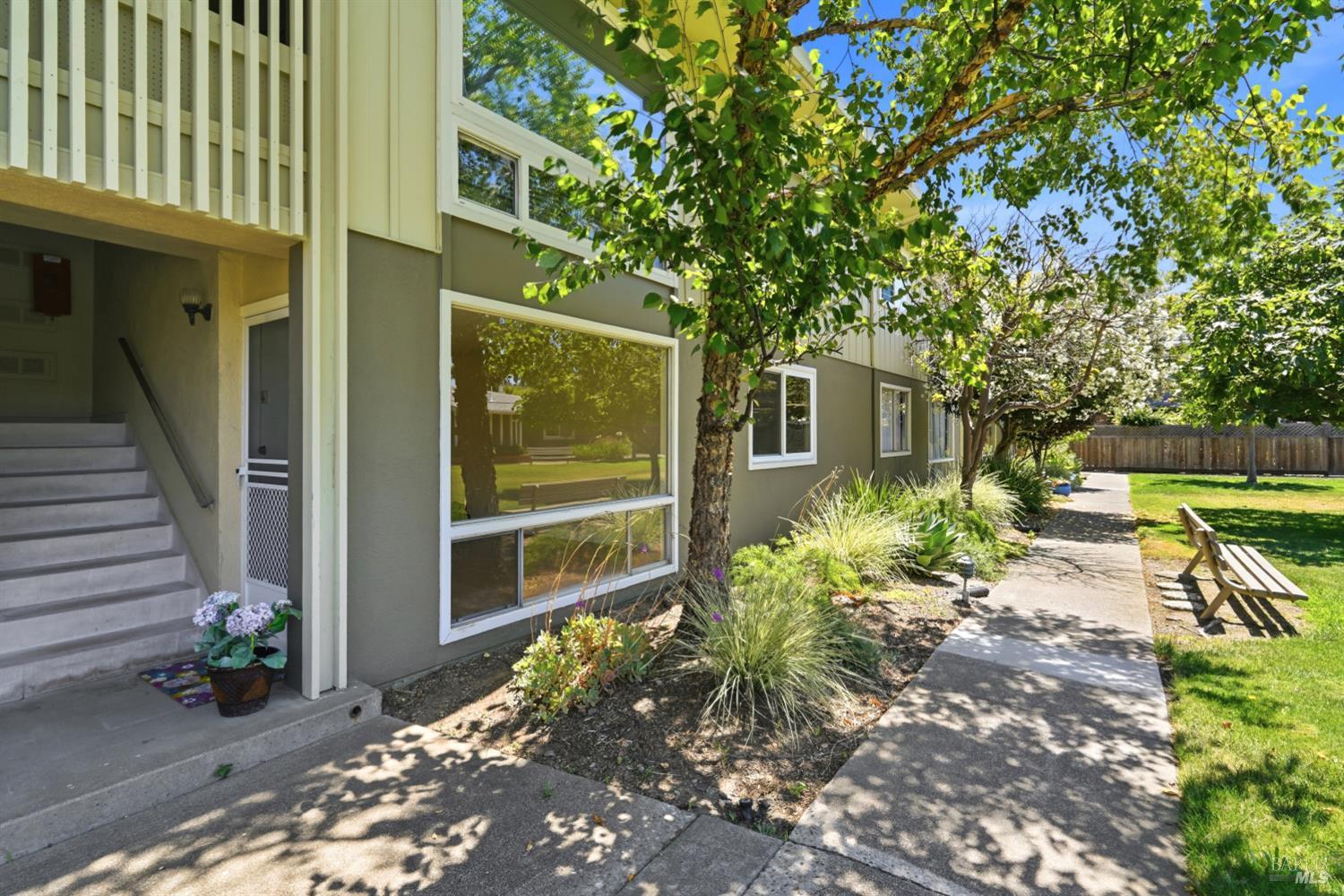 1056 Los Gamos Road San Rafael CA 94903