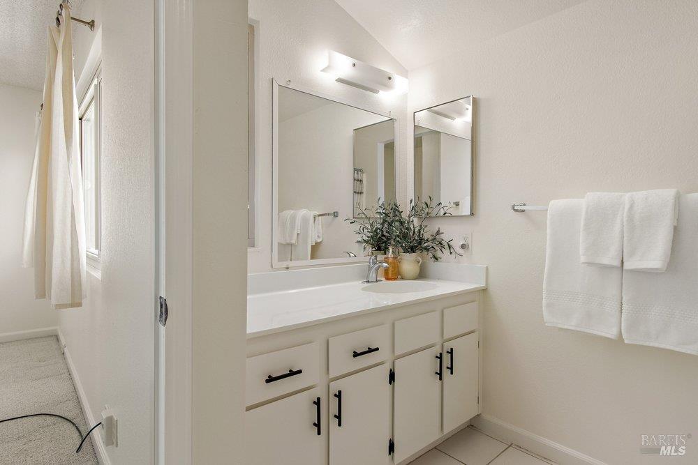 1492 London Circle Benicia CA 94510