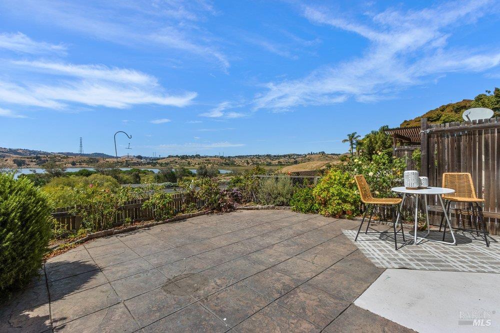 1492 London Circle Benicia CA 94510