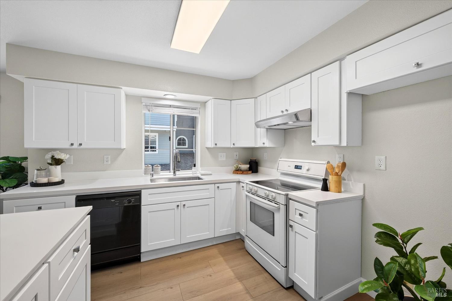 466 E E Street Benicia CA 94510