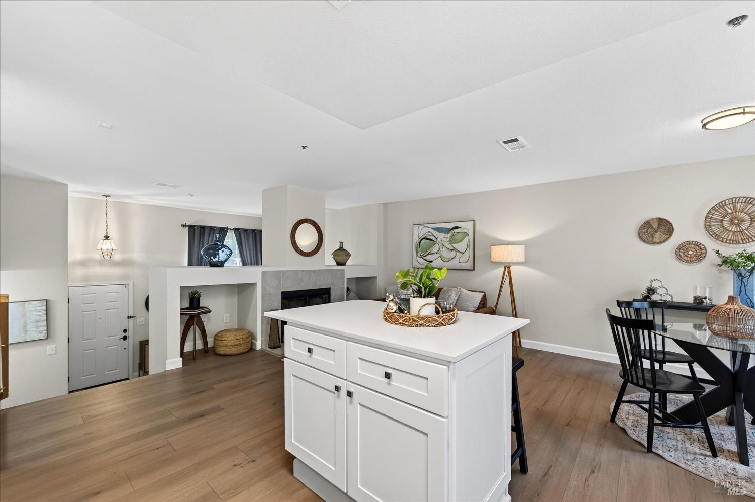 466 E E Street Benicia CA 94510