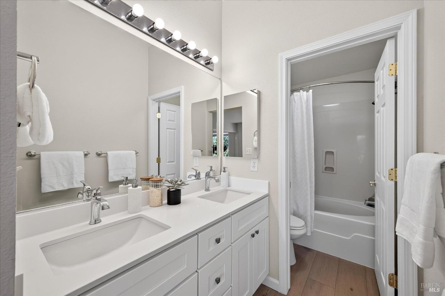 466 E E Street Benicia CA 94510