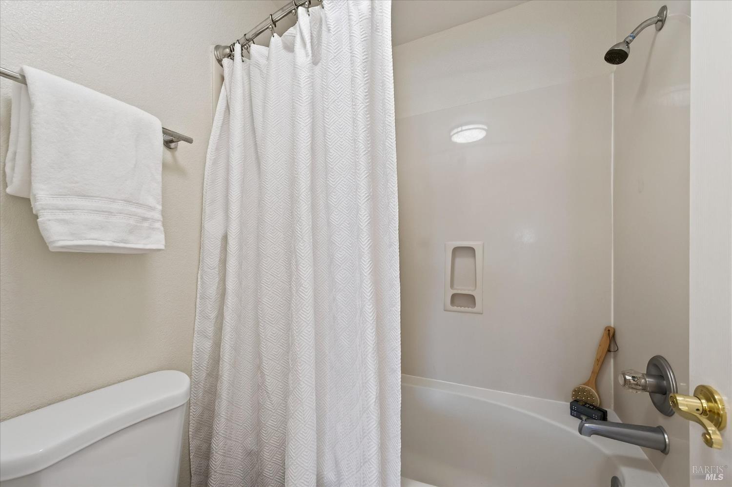 466 E E Street Benicia CA 94510