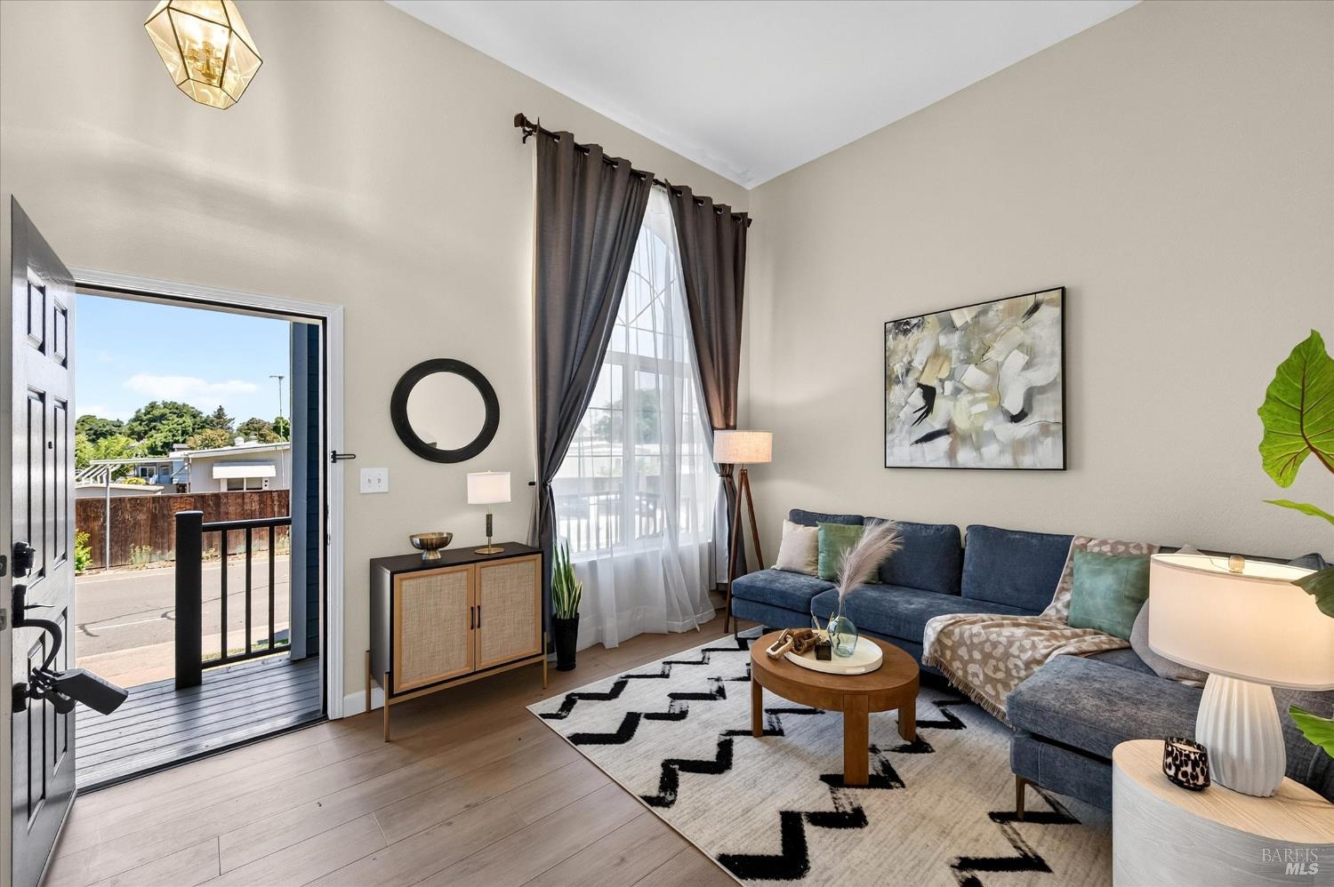 466 E E Street Benicia CA 94510