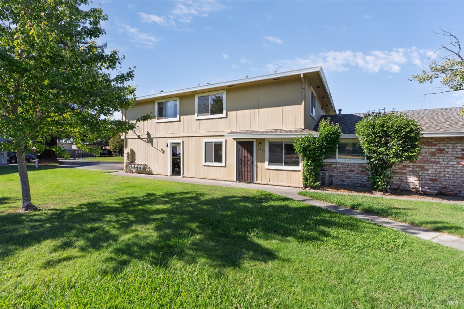 2515 Coffey Lane Santa Rosa CA 95403