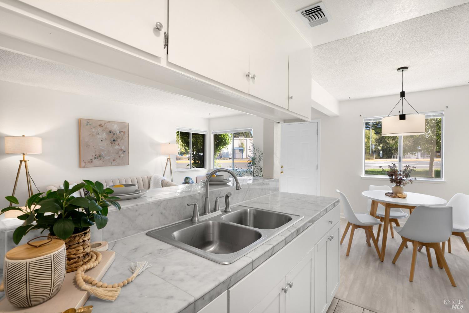 2515 Coffey Lane Santa Rosa CA 95403