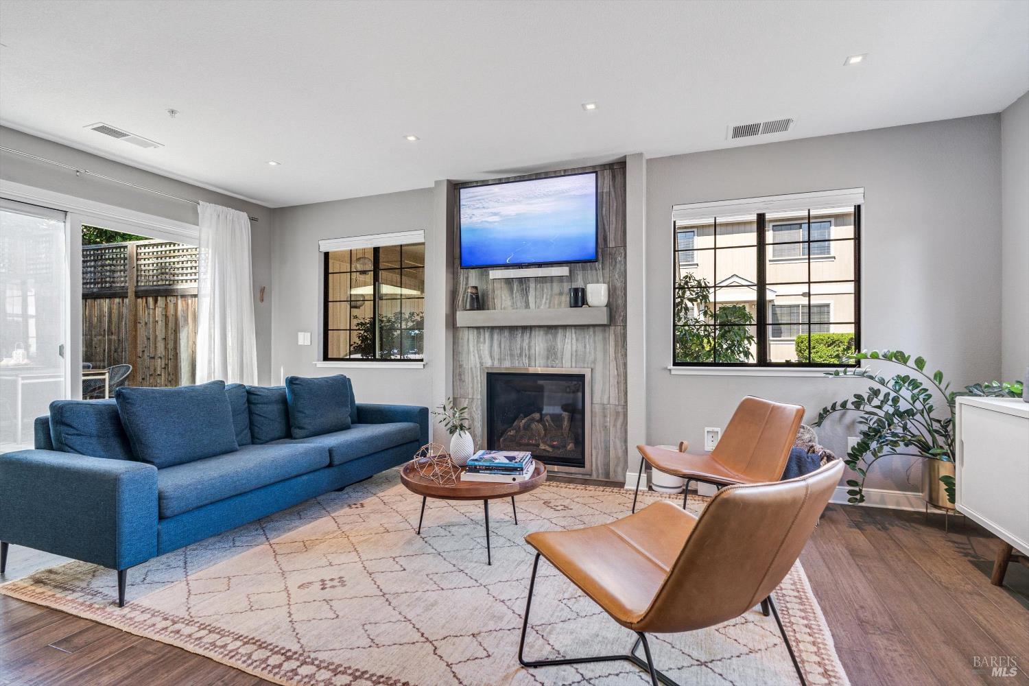 346 Piper Street Healdsburg CA 95448