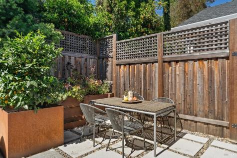 346 Piper Street Healdsburg CA 95448