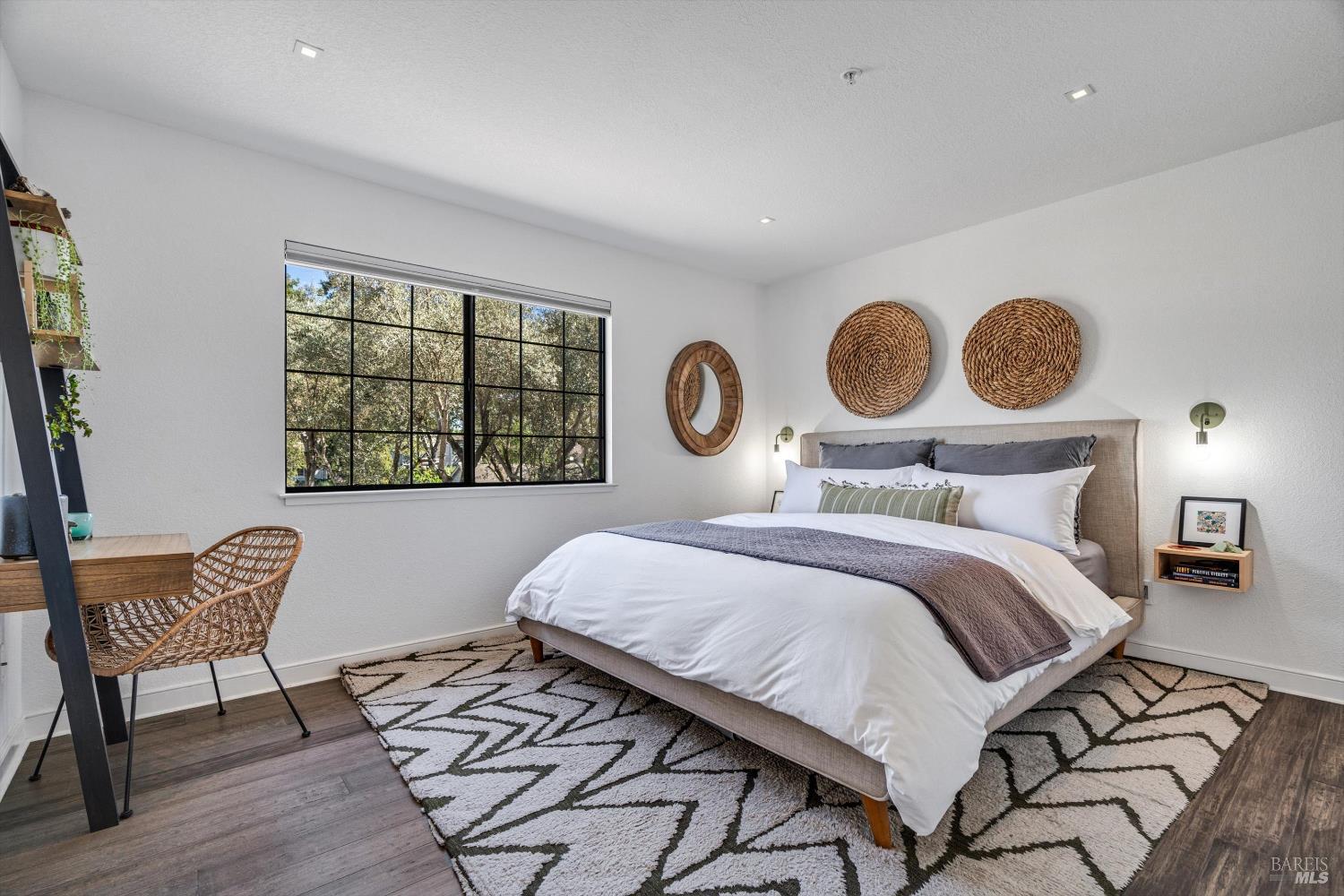 346 Piper Street Healdsburg CA 95448