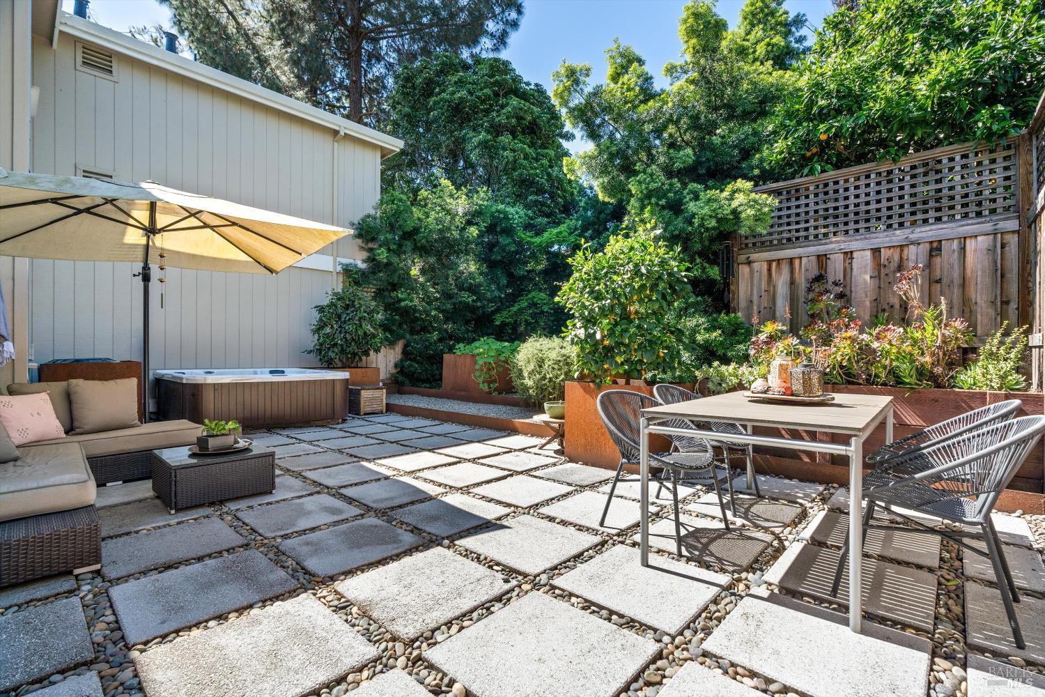346 Piper Street Healdsburg CA 95448