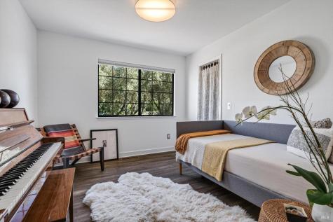 346 Piper Street Healdsburg CA 95448
