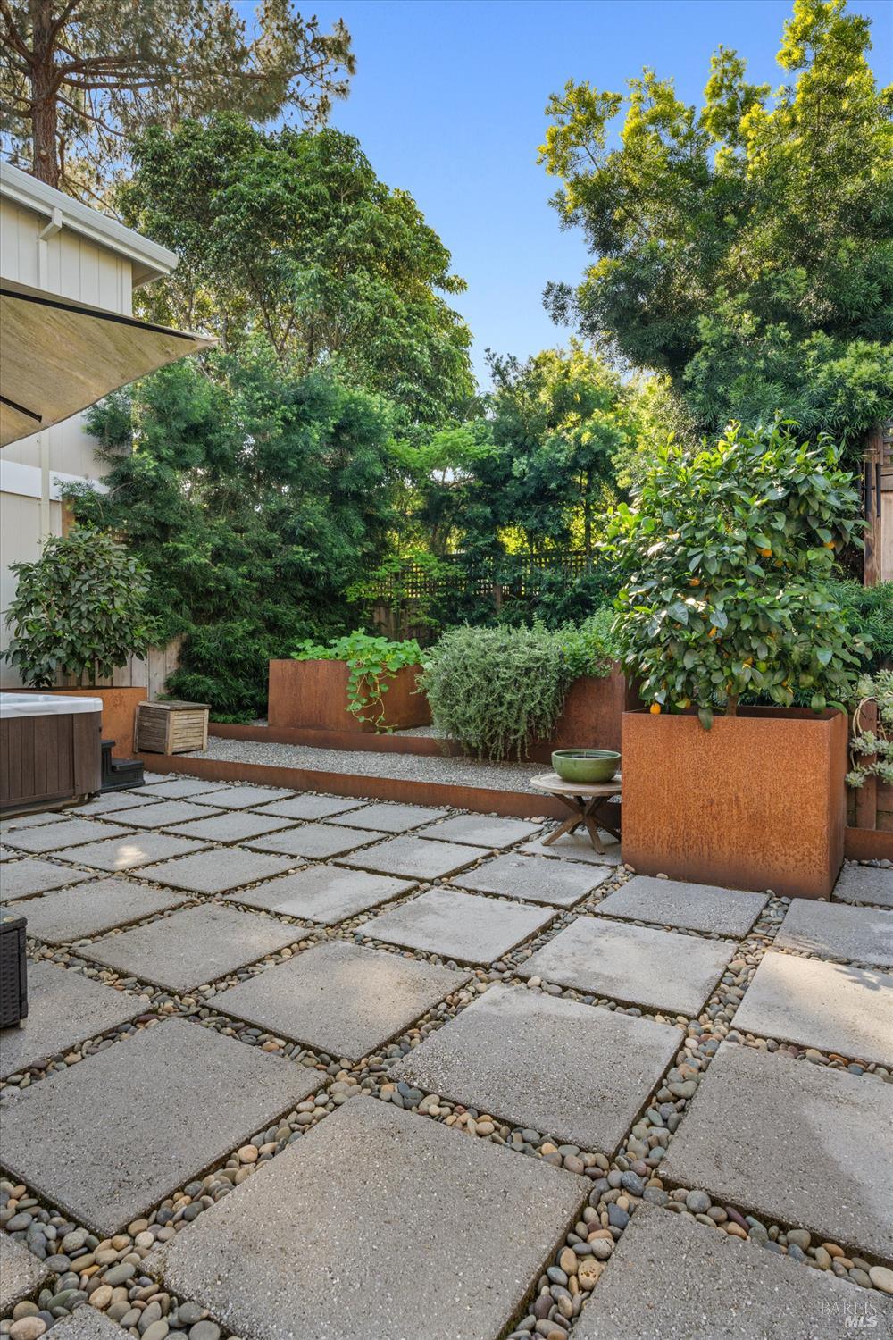 346 Piper Street Healdsburg CA 95448
