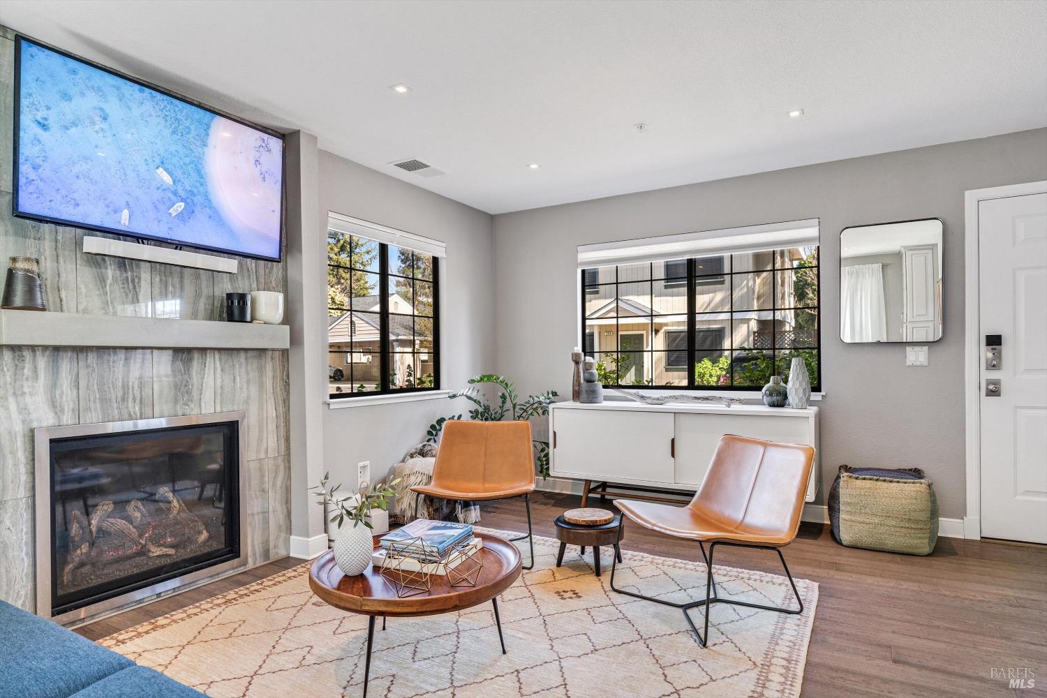 346 Piper Street Healdsburg CA 95448